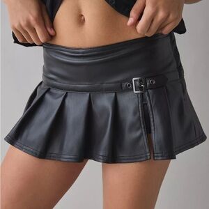 BDG Shaina Low-Rise Belted Faux Leather Micro Mini Skort Size S